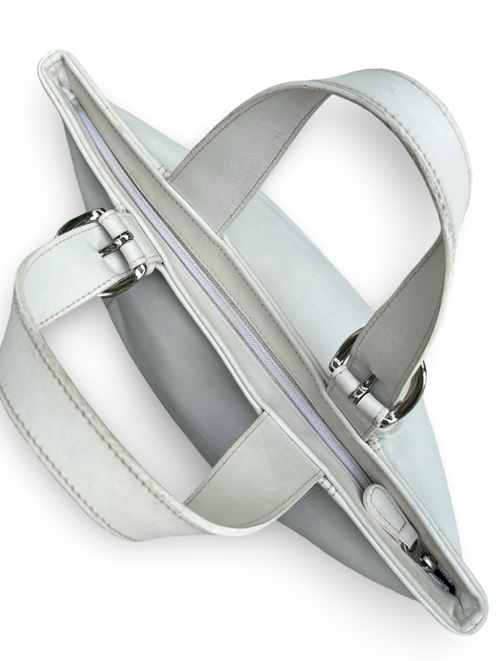 1996 Coach SoHo Waverly Bag in White and Silver - Picture 3 of 15